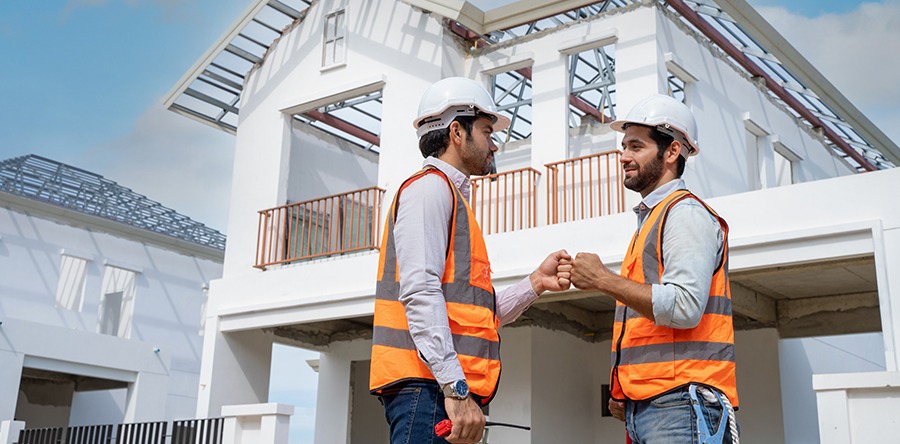 Technicians inspecting a residential villa under AMC Contract Dubai for preventive maintenance